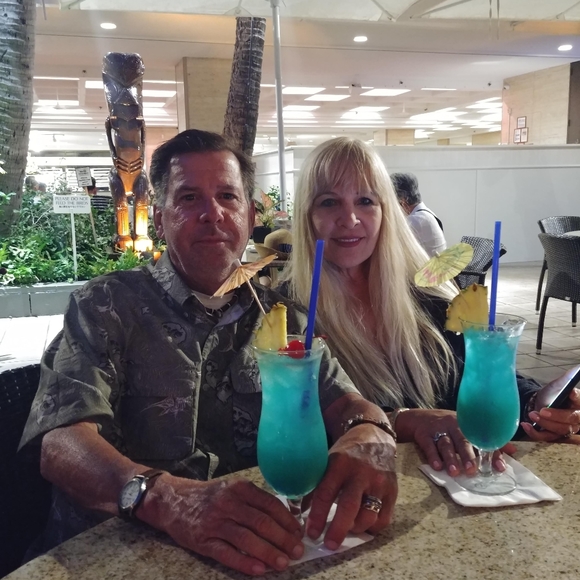 Meet your Posher, Suzy🌺 - Picture 6 of 12